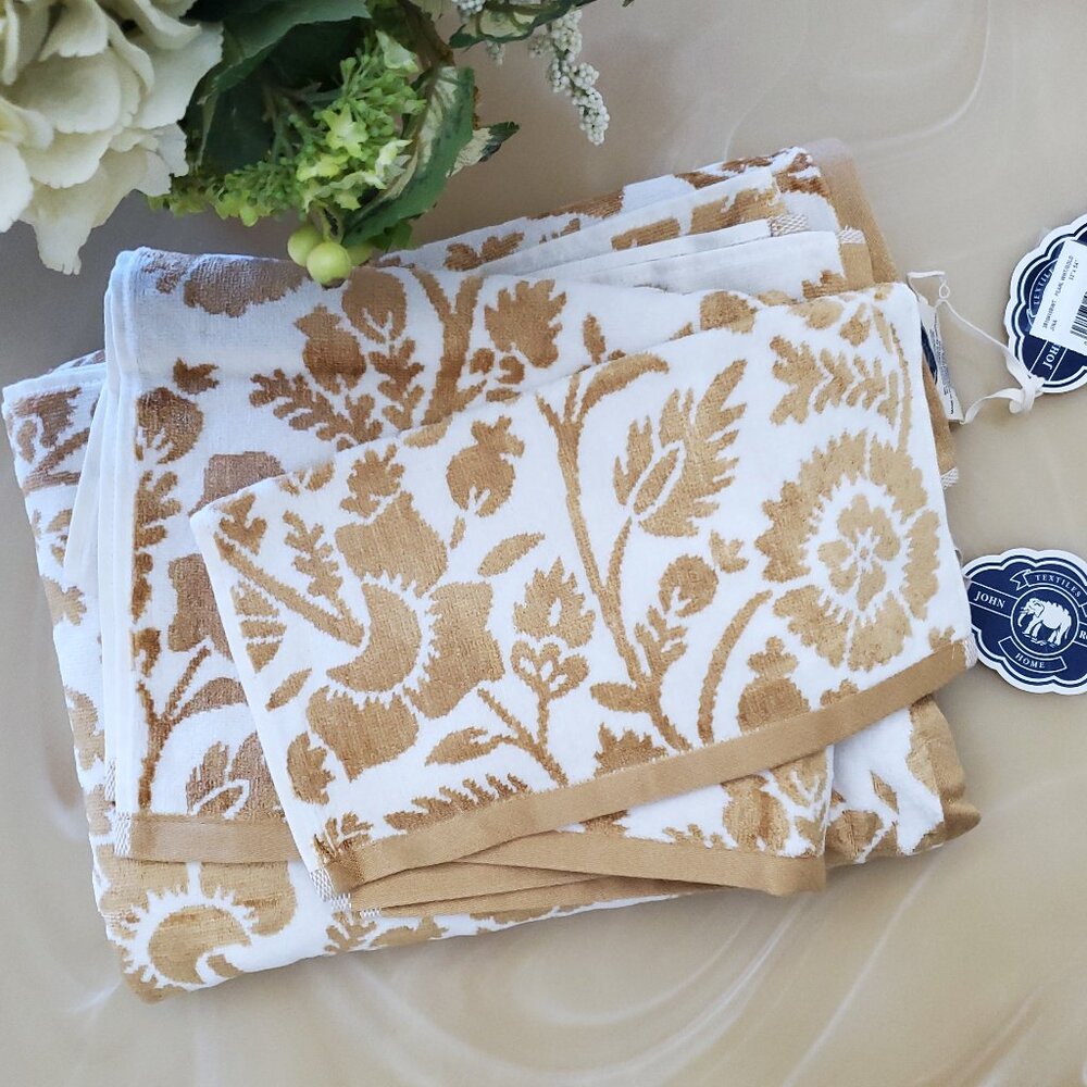 John Robshaw Woven Jacquard Antique White/Gold 3 Piece Towel Set